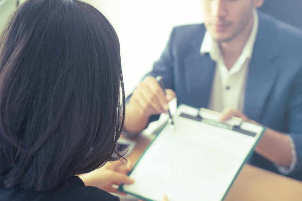 Should I Be Classified as an Employee Instead of an Independent Contractor?